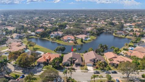 9938 N Springs Way Coral Springs FL 33076