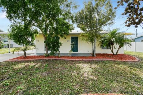 118 SW Ray Avenue Port St Lucie FL 34983