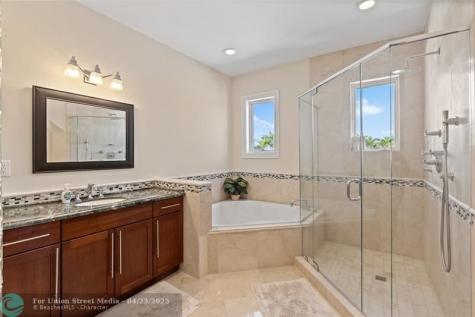 514 NE 13th Avenue Fort Lauderdale FL 33301