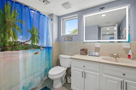 2201 N Surf Road Hollywood FL 33019