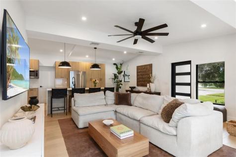 1080 E Country Club Circle Plantation FL 33317