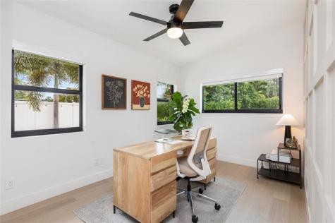 1080 E Country Club Circle Plantation FL 33317