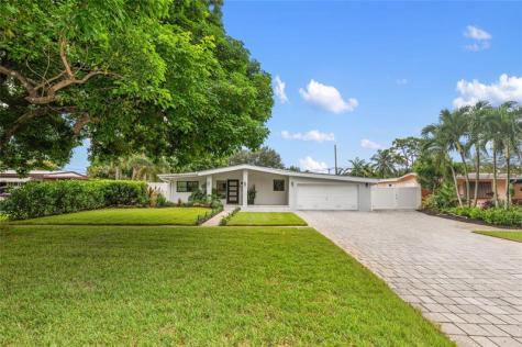 1080 E Country Club Circle Plantation FL 33317
