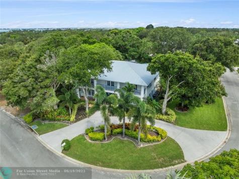 33 Rio Vista Drive Stuart FL 34996