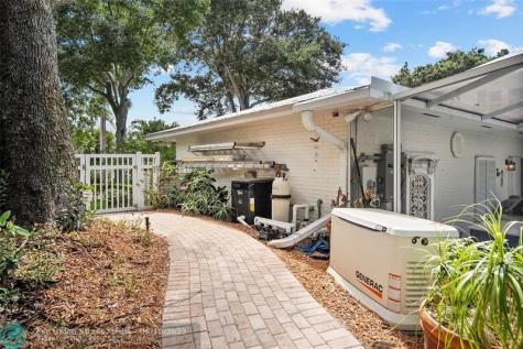 33 Rio Vista Drive Stuart FL 34996