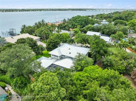 33 Rio Vista Drive Stuart FL 34996