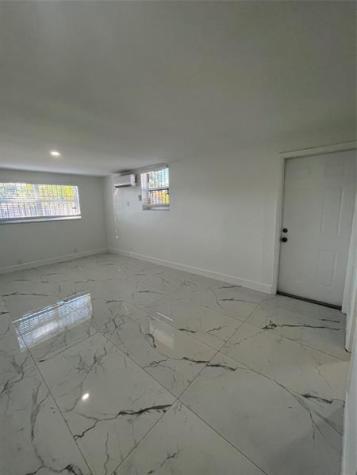 1425 S 25th Avenue Hollywood FL 33020