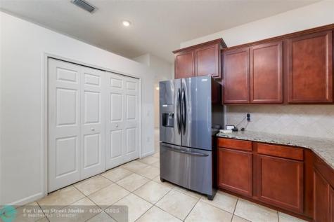632 Stonebriar Drive SE Palm Bay FL 32909