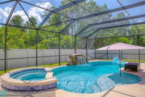 632 Stonebriar Drive SE Palm Bay FL 32909