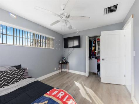 Hollywood FL 33024
