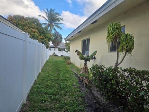 300 NW 17th Avenue Pompano Beach FL 33069