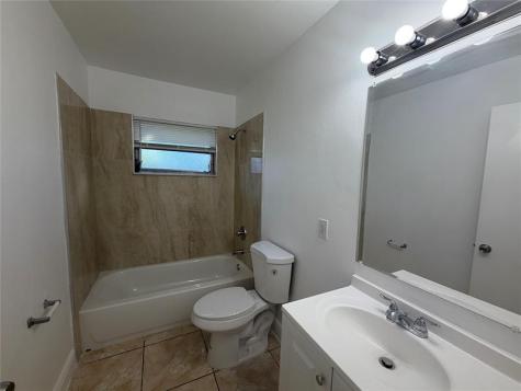 230 NW 8th Avenue Dania Beach FL 33004