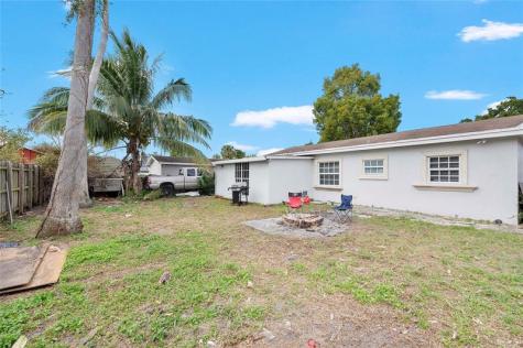 6810 Merion Court North Lauderdale FL 33068
