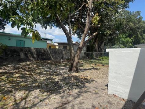 1735 NW 69th Street Miami FL 33147