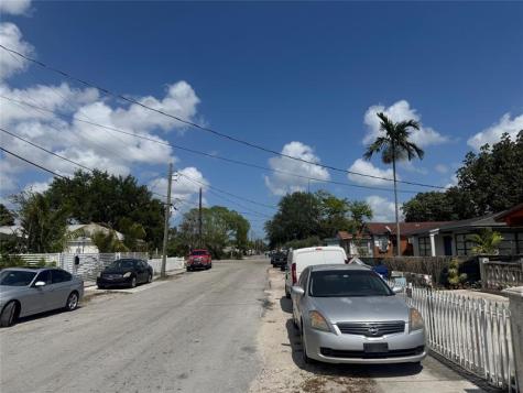 1735 NW 69th Street Miami FL 33147