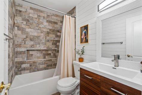 8 Governors Court Palm Beach Gardens FL 33418