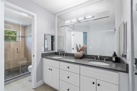 8 Governors Court Palm Beach Gardens FL 33418