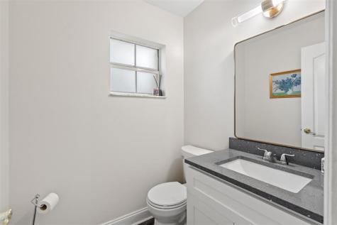 8 Governors Court Palm Beach Gardens FL 33418