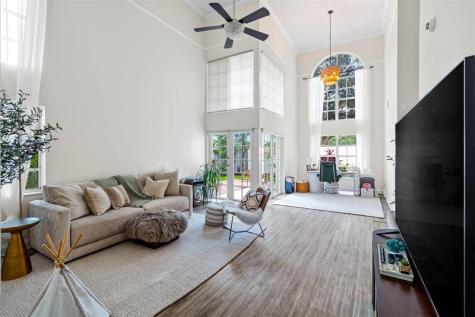 8 Governors Court Palm Beach Gardens FL 33418