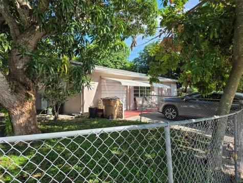 4410 NE 3rd Avenue Deerfield Beach FL 33064