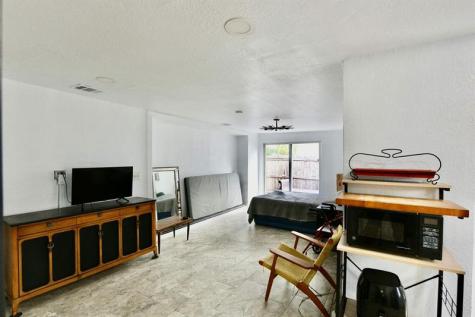 905 NE 5th Street Pompano Beach FL 33060