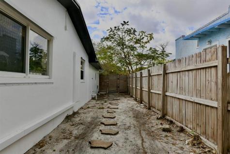 905 NE 5th Street Pompano Beach FL 33060