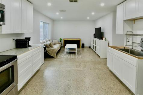905 NE 5th Street Pompano Beach FL 33060