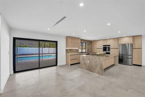 4920 Sarazen Drive Hollywood FL 33021