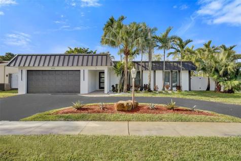 4920 Sarazen Drive Hollywood FL 33021