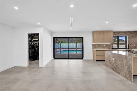 4920 Sarazen Drive Hollywood FL 33021