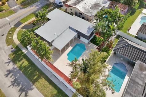 4920 Sarazen Drive Hollywood FL 33021