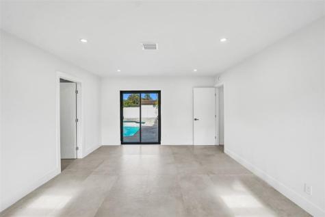 4920 Sarazen Drive Hollywood FL 33021