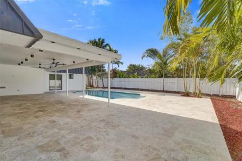 4920 Sarazen Drive Hollywood FL 33021