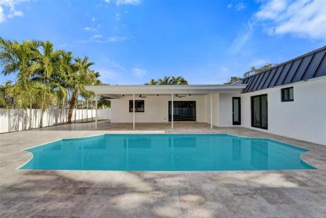 4920 Sarazen Drive Hollywood FL 33021