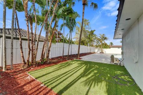 4920 Sarazen Drive Hollywood FL 33021
