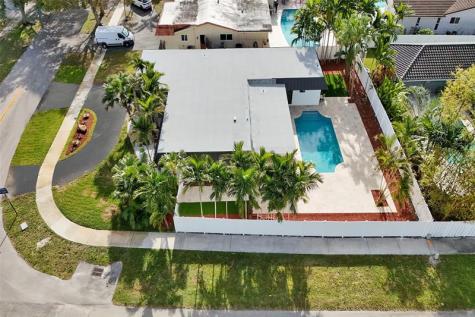 4920 Sarazen Drive Hollywood FL 33021