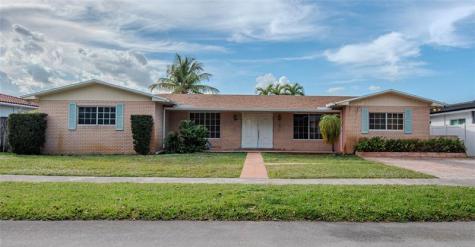 21304 NE 19th Court Miami FL 33179