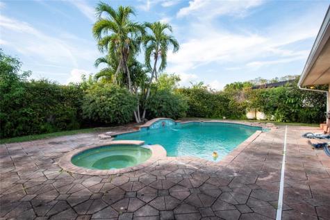 21304 NE 19th Court Miami FL 33179