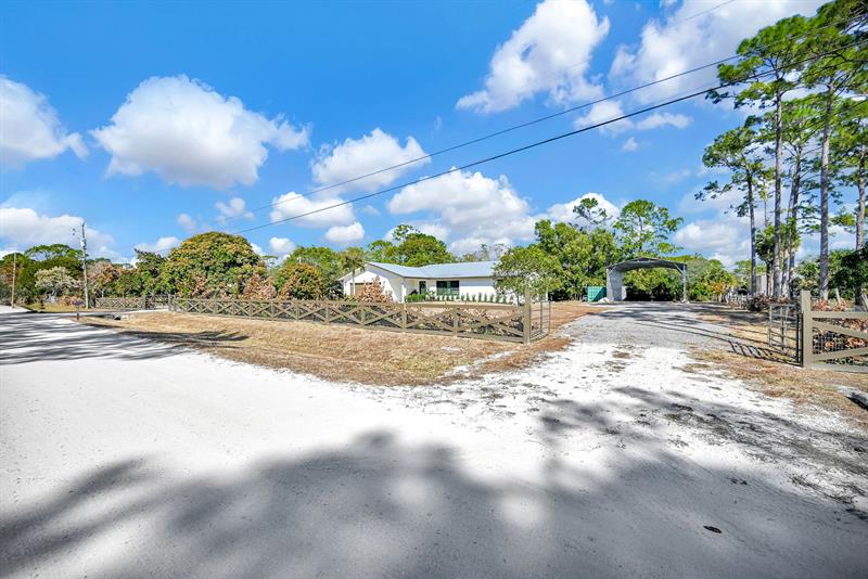 17203 N 40th Run N Loxahatchee FL 33470