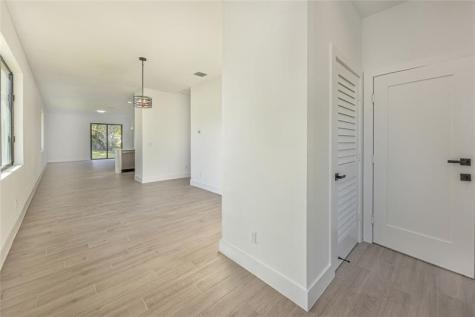 1605 N 23rd Street Fort Pierce FL 34950
