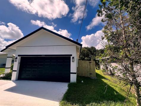 1605 N 23rd Street Fort Pierce FL 34950