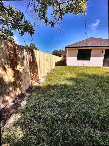 1605 N 23rd Street Fort Pierce FL 34950