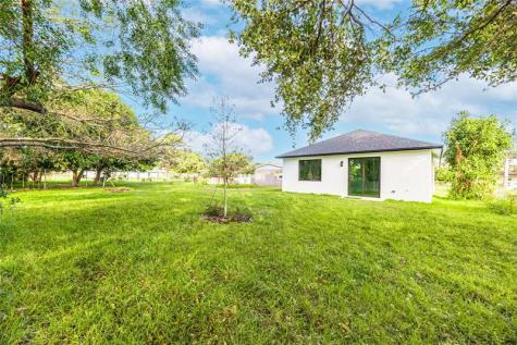 1605 N 23rd Street Fort Pierce FL 34950