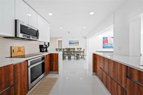4314 Roosevelt Street Hollywood FL 33021