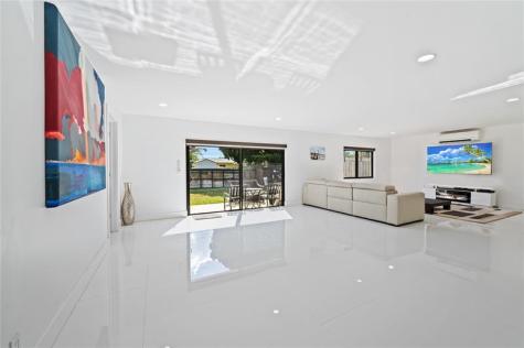 4314 Roosevelt Street Hollywood FL 33021