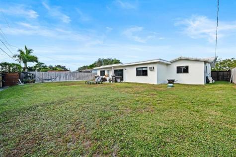 4314 Roosevelt Street Hollywood FL 33021