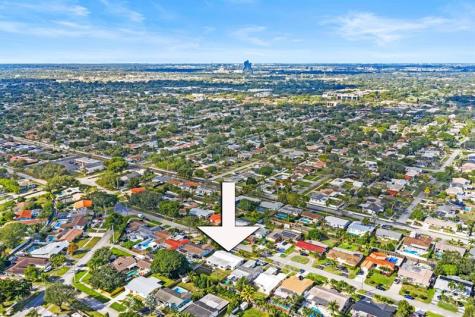 4314 Roosevelt Street Hollywood FL 33021