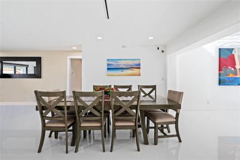 4314 Roosevelt Street Hollywood FL 33021