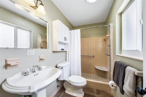 1711 NE 40th Court Oakland Park FL 33334