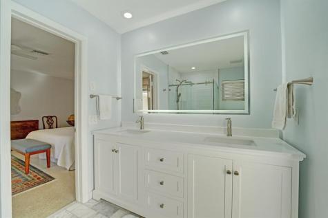 4820 NE 27 Avenue Fort Lauderdale FL 33308